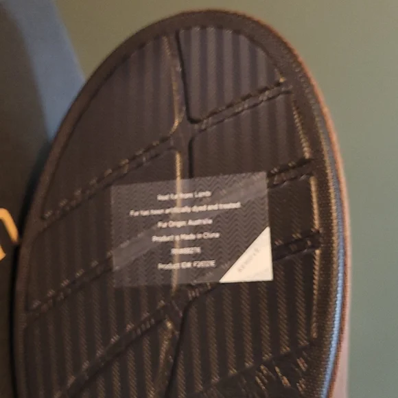 UGG LEISURE SLIP-ON - Picture 8 of 8